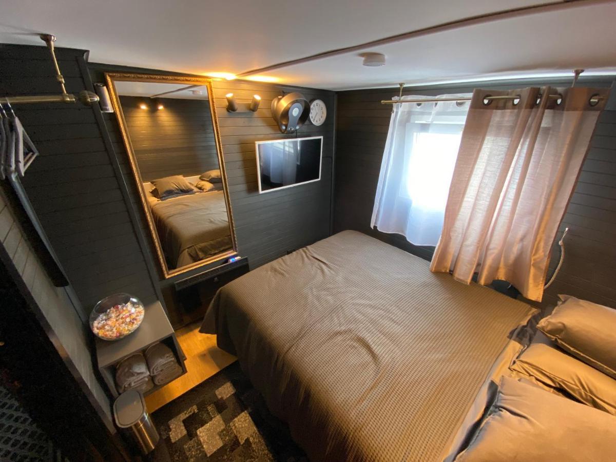 Modernus Kambarys Barzoje Ant Nemuno Hotel คอนัส ภายนอก รูปภาพ
